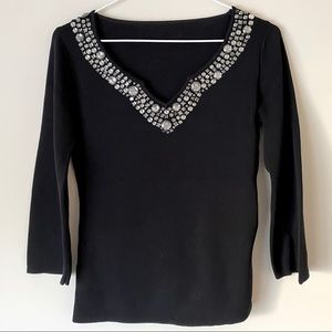 Joseph A Women's Petite Black V-Neck Decorative Top - M - Pre-owned